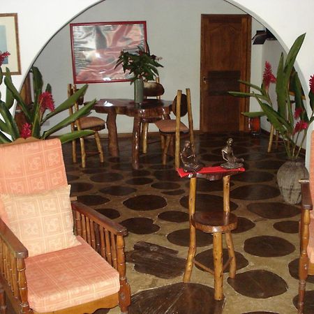 Cote Sud - Unique Villa & Bungalows Intendance Road 塔卡马卡 外观 照片
